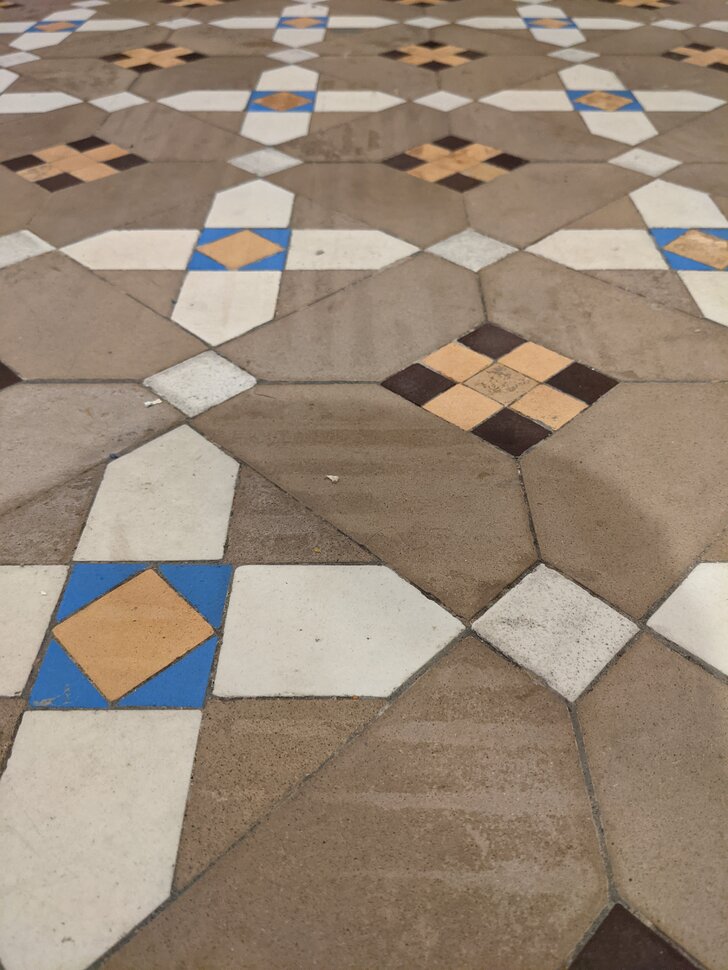 Tile2.jpg
