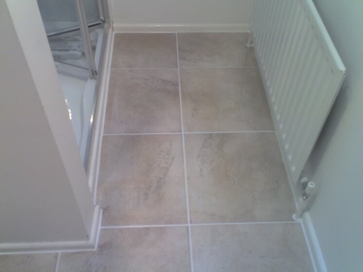 Main bathroom finished 2.jpg