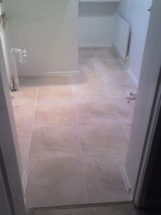 main bathroom finished 5.jpg