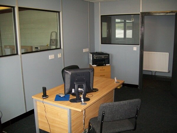 Sams Office 2.JPG Sams Office 2.JPG