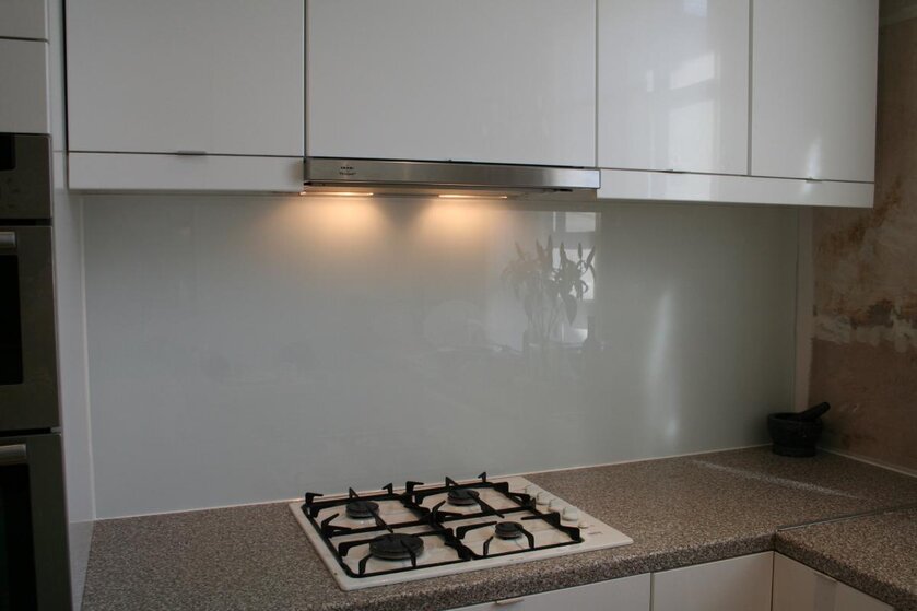 Splashback 001.jpg