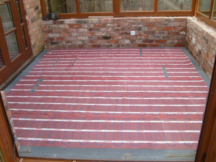Guide to Electric Underfloor Heating Mats, Warmup