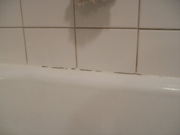 bathroom 002.jpg