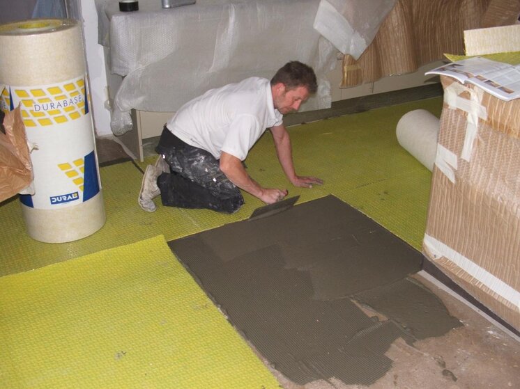 tiling sept 2011 016.jpg
