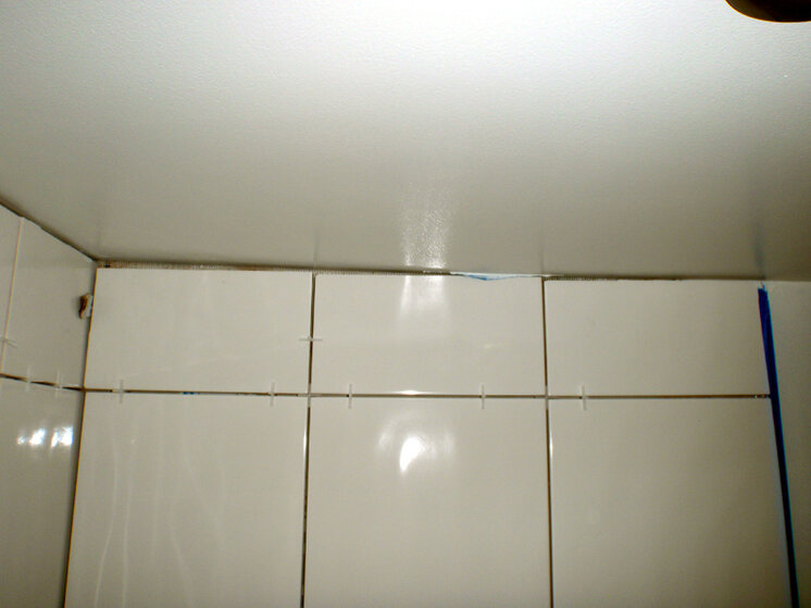 bathroom2.jpg
