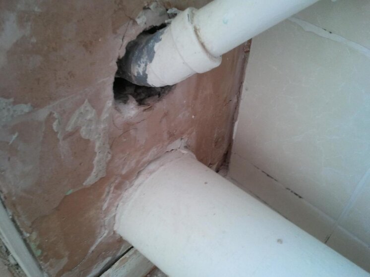 Tiling Around Pipes Tilersforums Com, How To Cut Tile Around Pipes