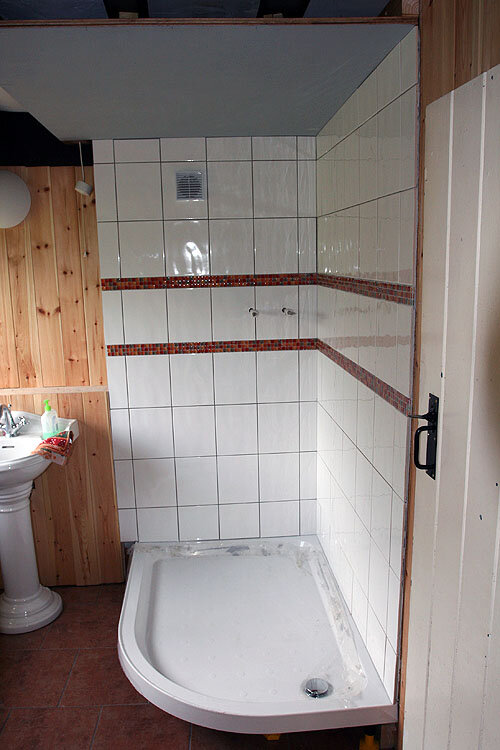 shower6.jpg shower6.jpg