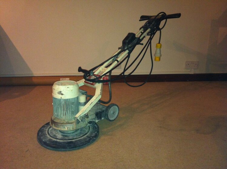 Scrubbing machine 1.jpg