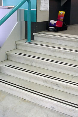 non-slip-stair-nosings-68159-1991353.jpg
