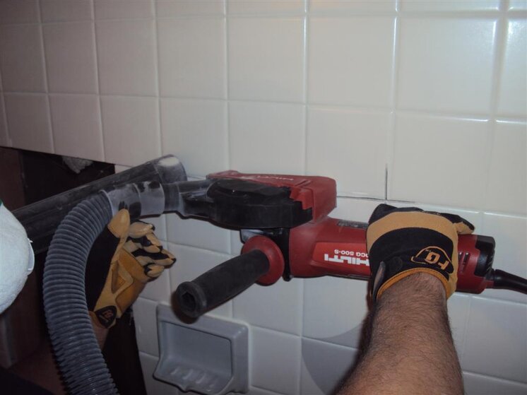Hilti grinder + vac 1 (Large).JPG