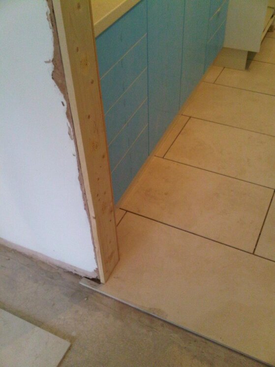 crap kitchen floor.jpg