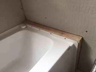 tub2.jpg