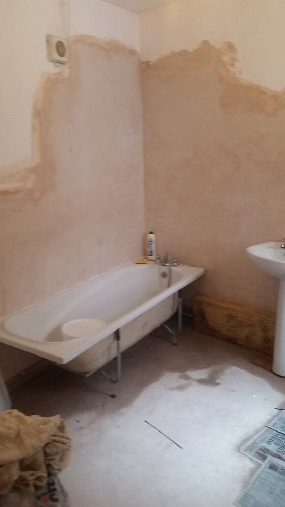 bath1.jpg bath1.jpg
