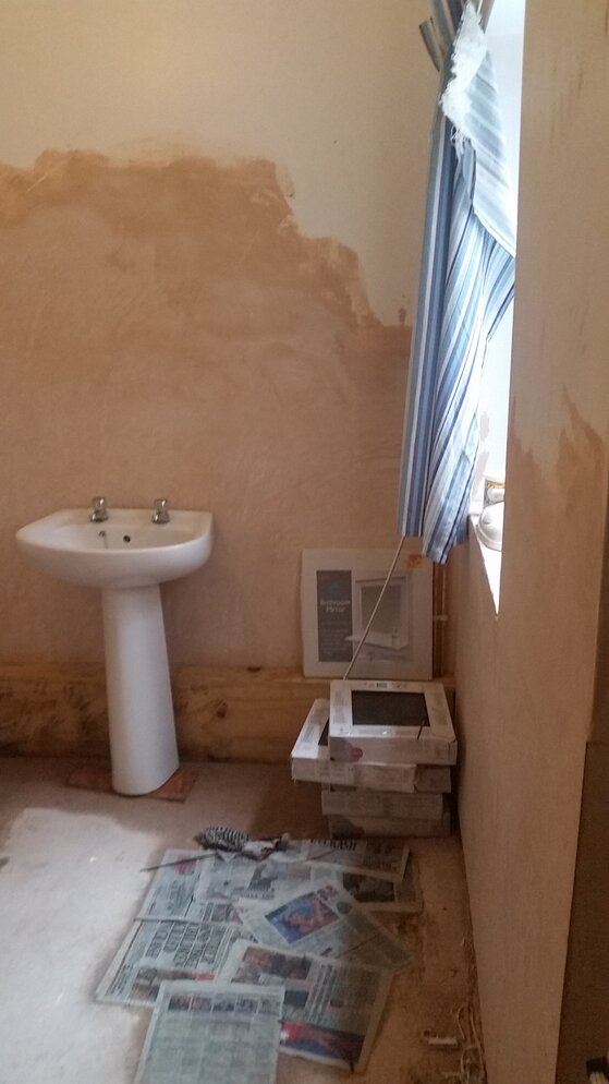 bath2.jpg bath2.jpg