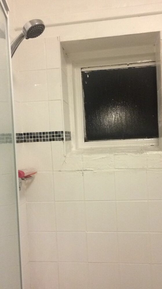 Harry Shower 3.jpg