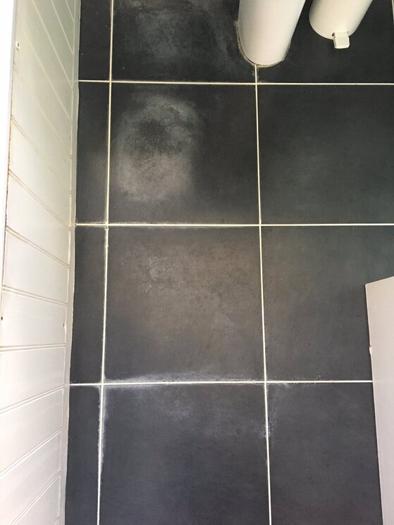 Advice On Cleaning Black Bathroom Tiles, How To Get Hard Water Stains Off Porcelain Tile