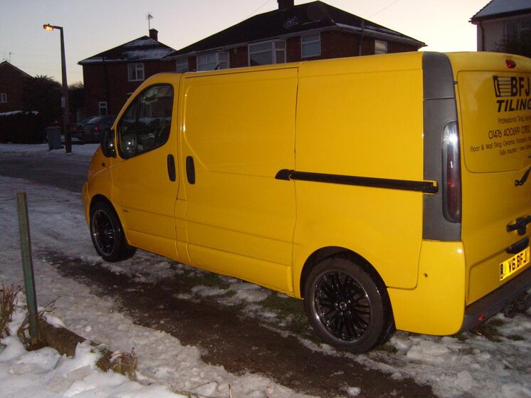 Van 005.jpg Van 005.jpg
