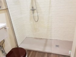 SHOWER 1.jpg