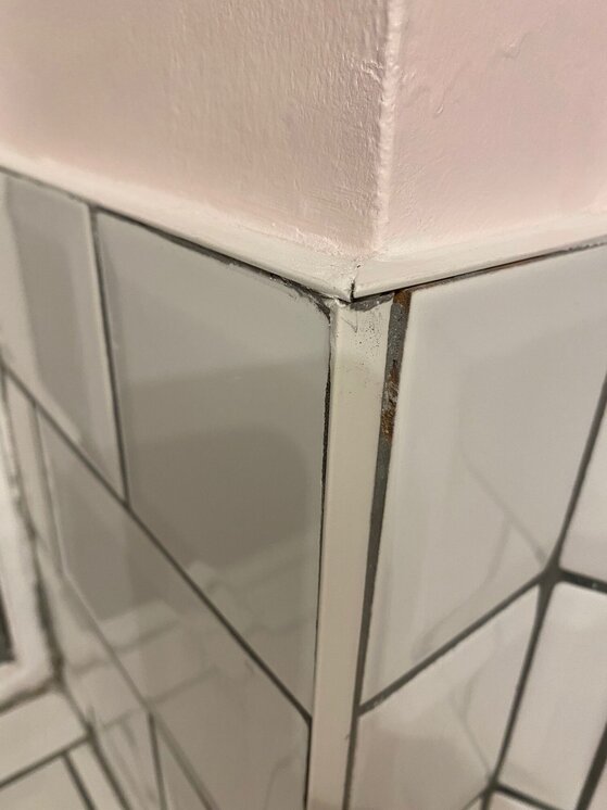 Kitchen splashback metro tiles -is it a bad job? | TilersForums.com Filename: {userid}