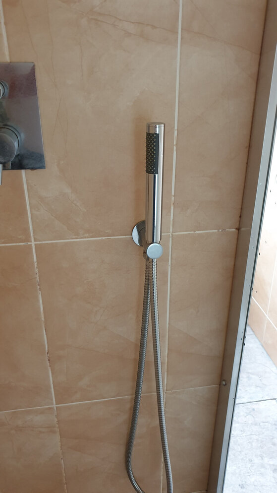 Bathroom #10.jpg