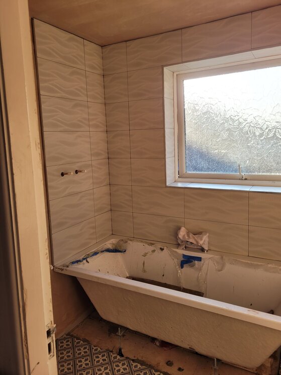 Tiler required to fix badly installed shower - Canterbury Kent | TilersForums.com Filename: {userid}