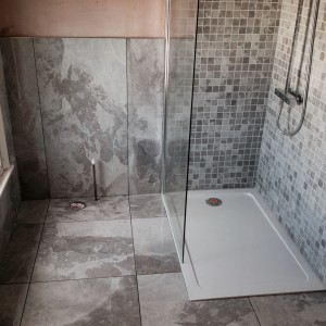 ensuite tiling