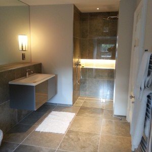 guest ensuite 2