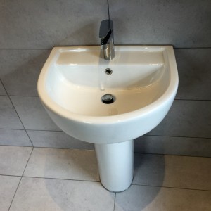 Basin With Pop up Waste
