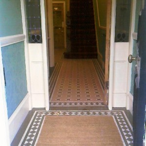 VICTORIAN OS. - ENTRANCE VESTIBULE & HALLWAY.