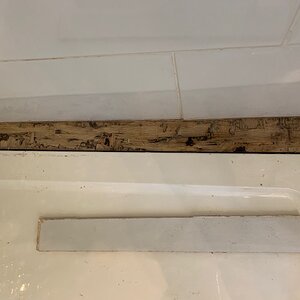 shower tray end.jpg