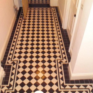 Traditional Black/White in Terraced 'crescent' - Nov 09