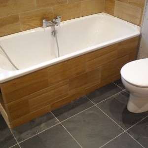 Bath panel
40x20 Limestone walls & slate floor