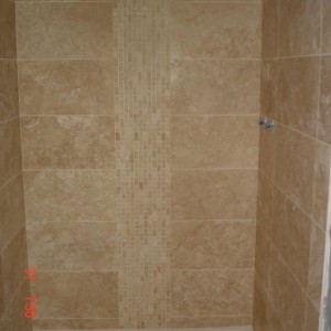 F&H Travertine 60x30 with a tumbled mosaic border