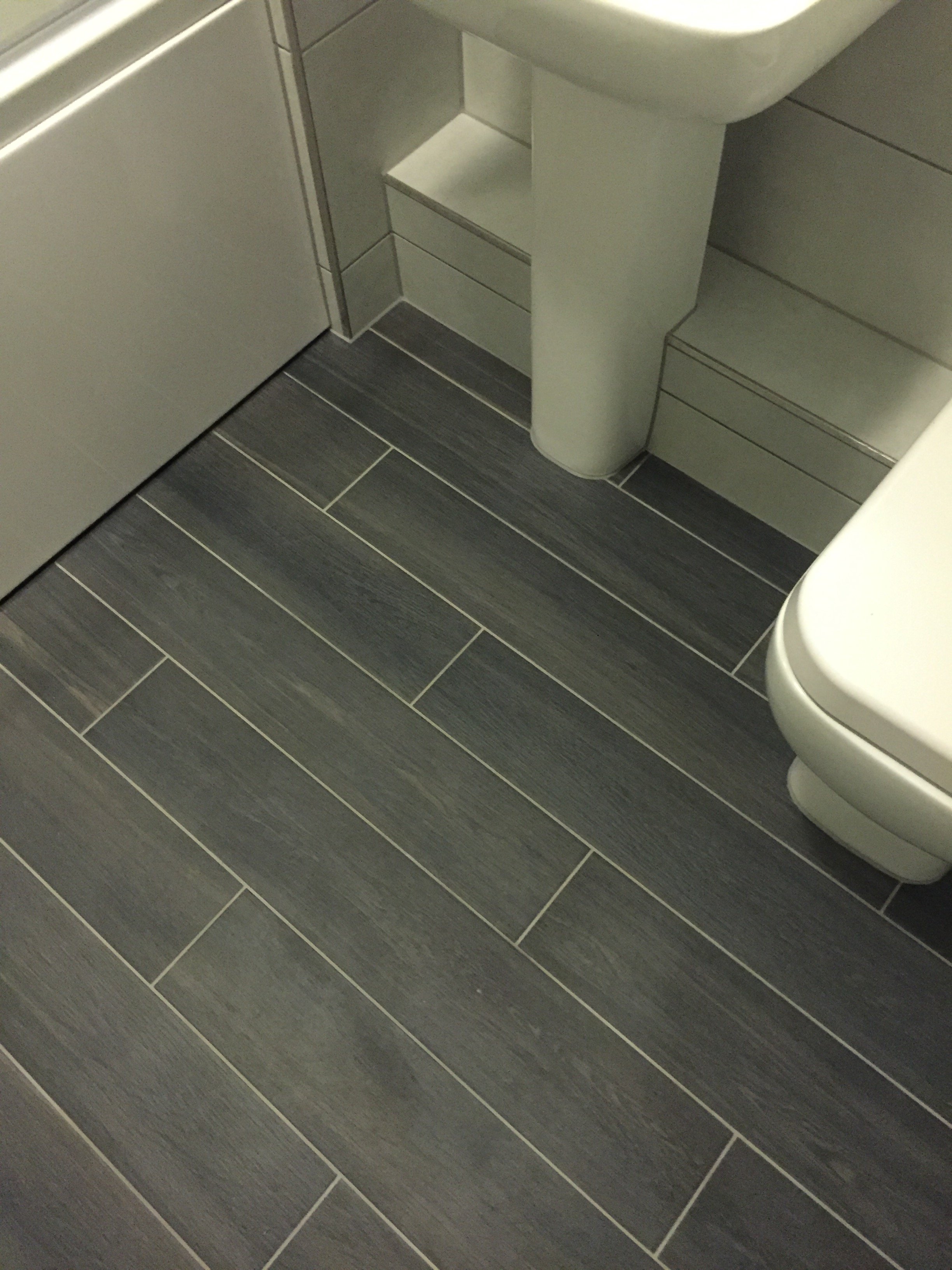 Small bathroom refurbishment