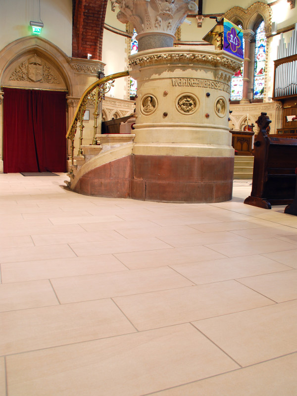 St Thomas' Church in Belfast
Project Completed in: 2008