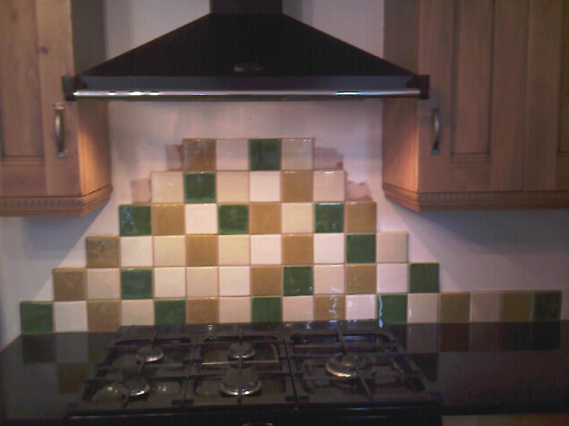 Stepped splashback